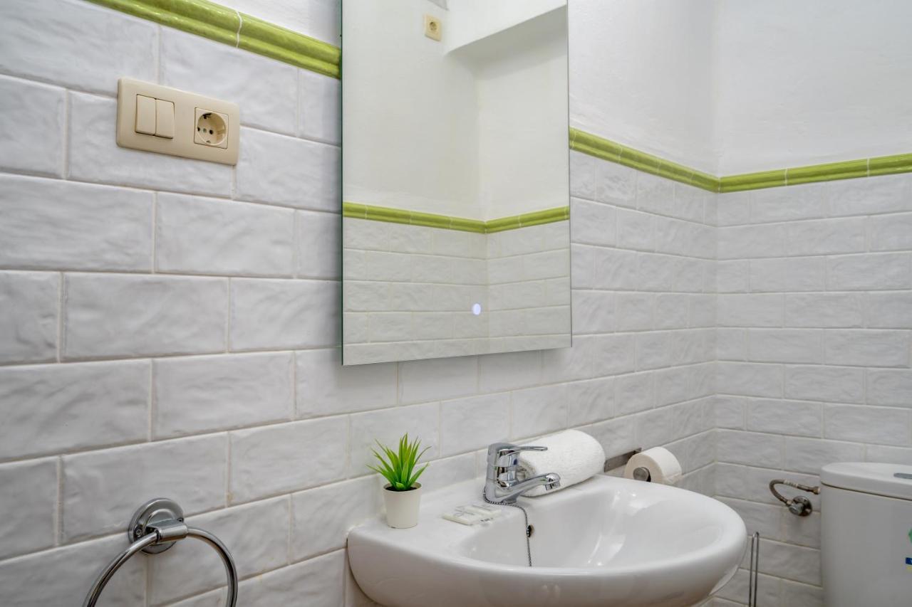 Ferienwohnung Spacious Flat In The Heart Of Torremolinos Ref 39 Exterior foto
