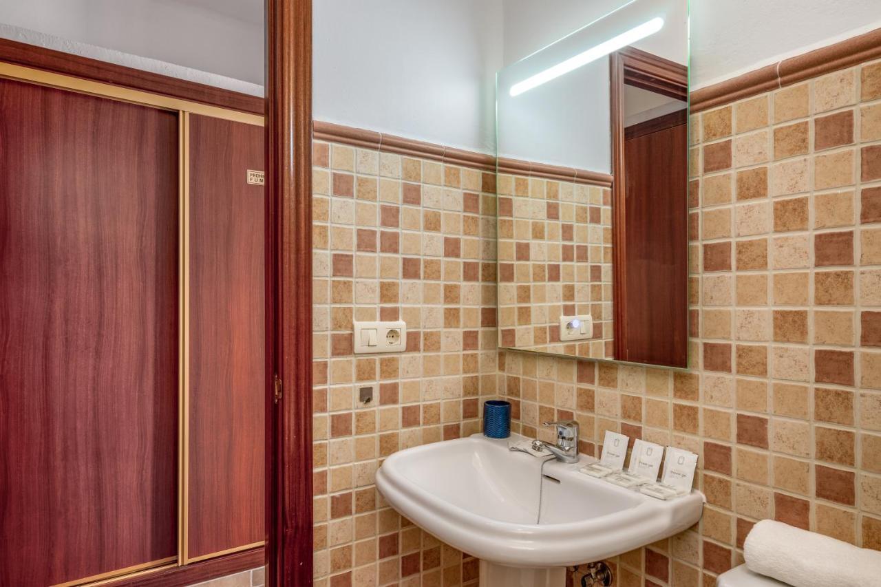 Ferienwohnung Spacious Flat In The Heart Of Torremolinos Ref 39 Exterior foto
